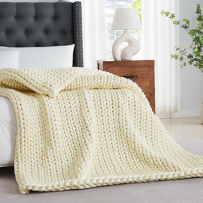 Guohaoi Handmade Knitted Weighted Blanket,Breathable and Soft Chunky Weighted Blanket for Adult,Best Gift for Christmas(Cream White,48"x72" 15lbs)