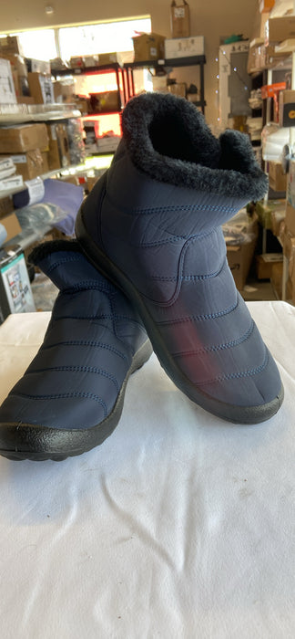 Woman Snow Boots - Brand New