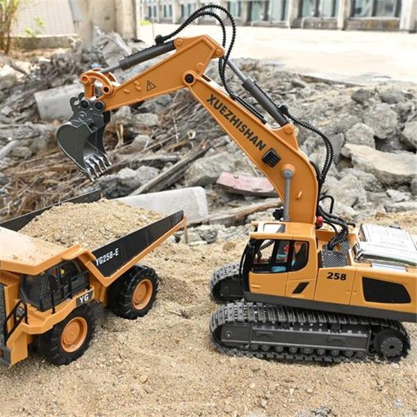 Remote Control Excavator Toys for Boys Turns 680-degree 2 Batteries Metal Shovel Lights/Sounds